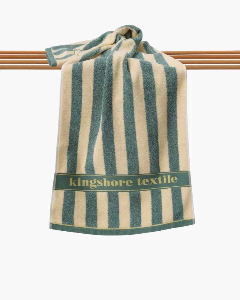 Serviette à main rayée côtière